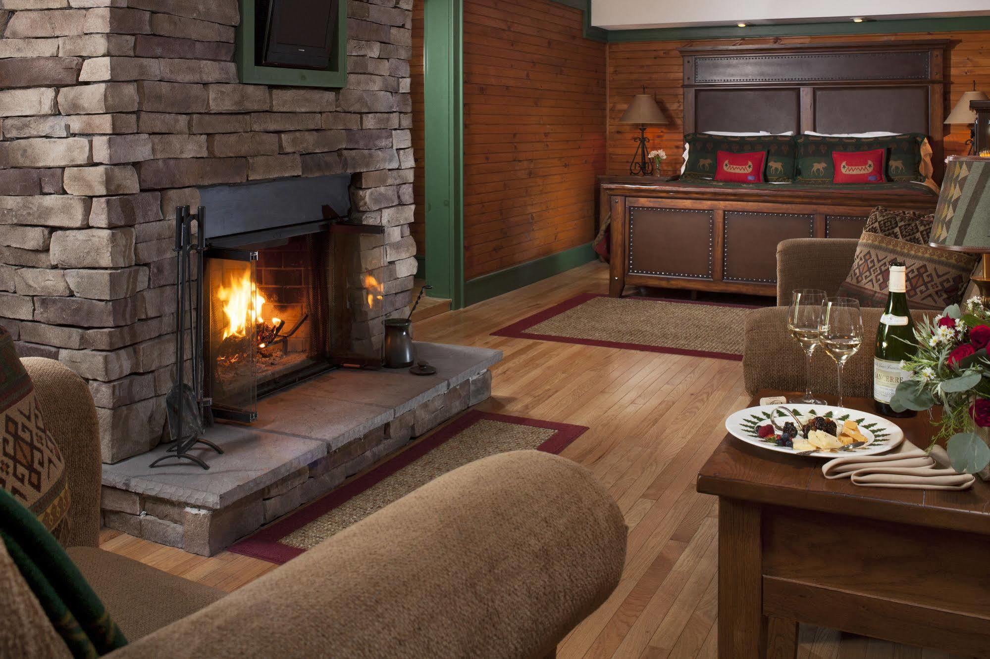 Friends Lake Inn 5*